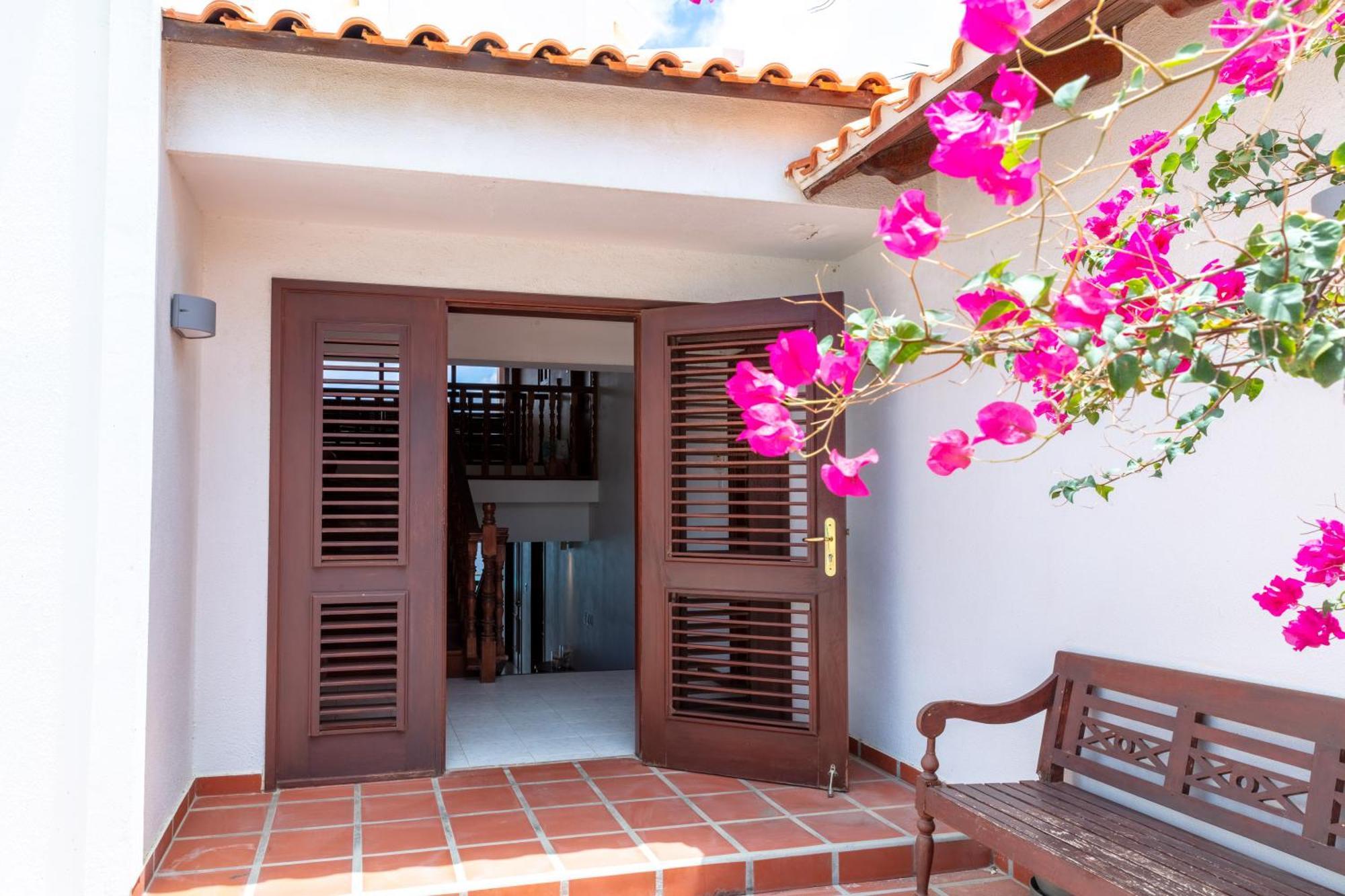קרלנדיק One Ocean Boutique Apartments & Suites Bonaire מראה חיצוני תמונה